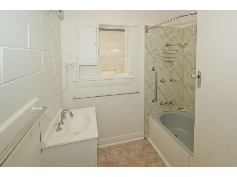 16 Dowbiggin Street, Railton TAS 7305