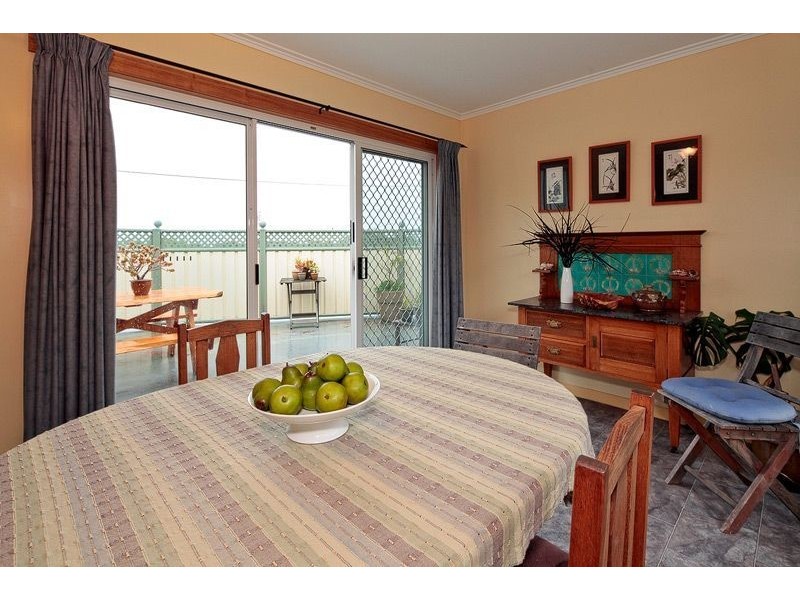 2 Rose Court, Devonport TAS 7310