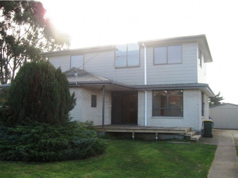 18 Valley Road, Devonport TAS 7310