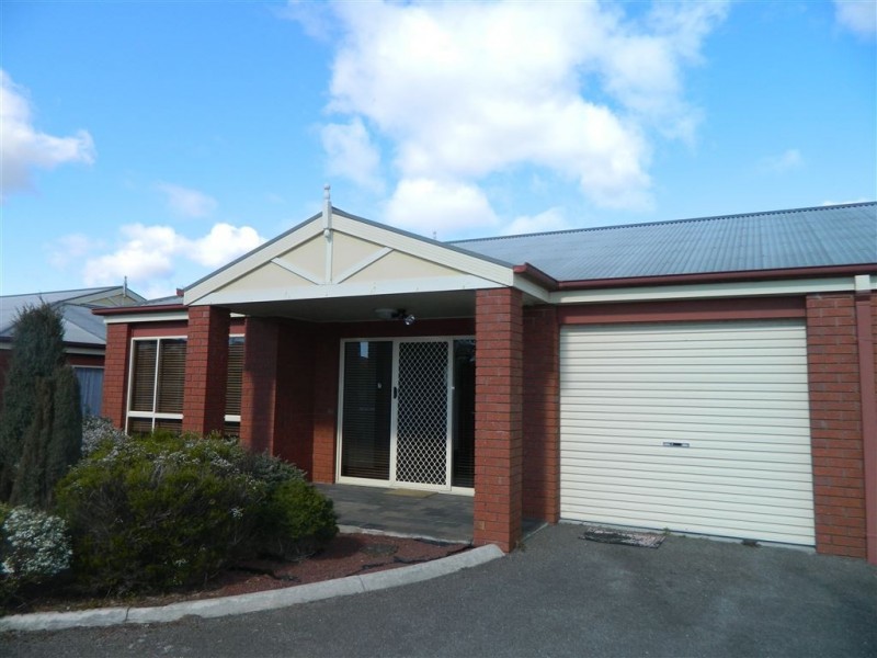 2/86 North Fenton Street, Devonport TAS 7310