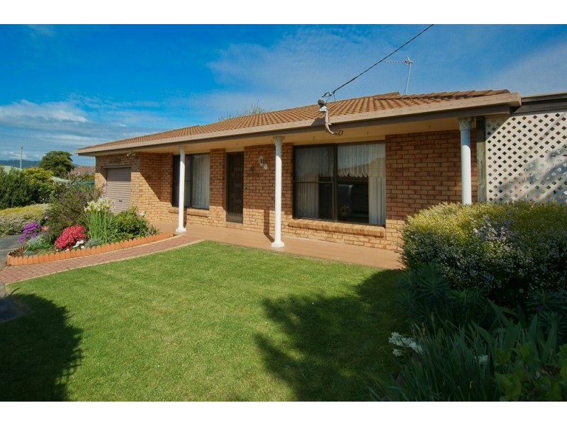 2/92 Percy Street, Devonport TAS 7310