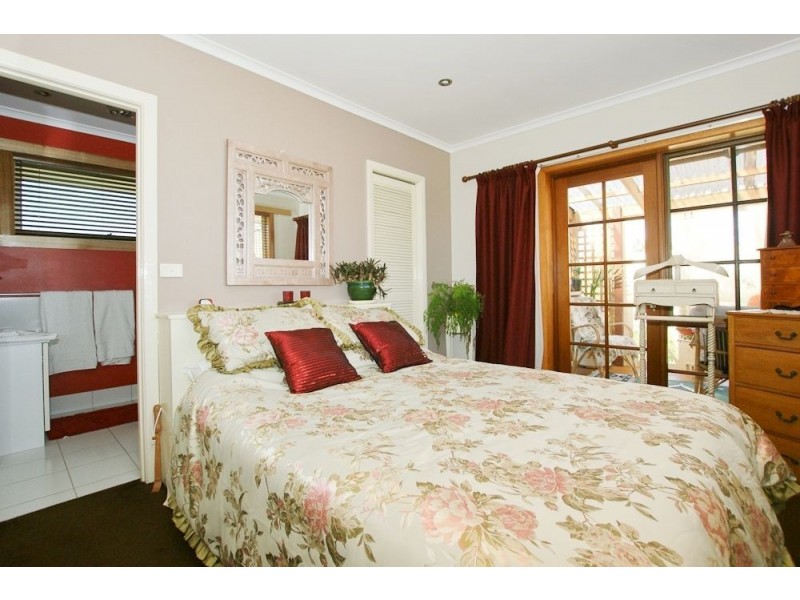 9 Hilltop Avenue, Devonport TAS 7310