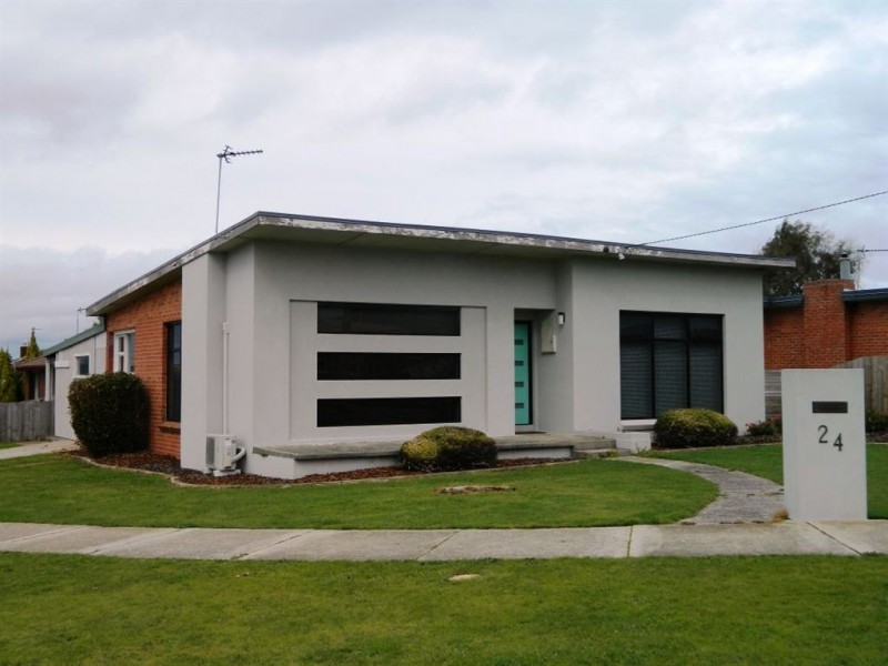 24 Niela Crescent, Miandetta TAS 7310