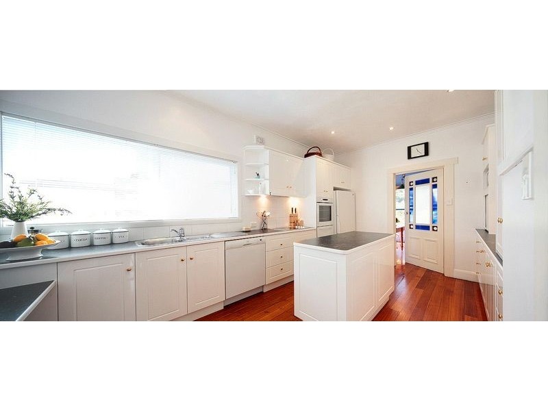 3 Victory Avenue, Devonport TAS 7310