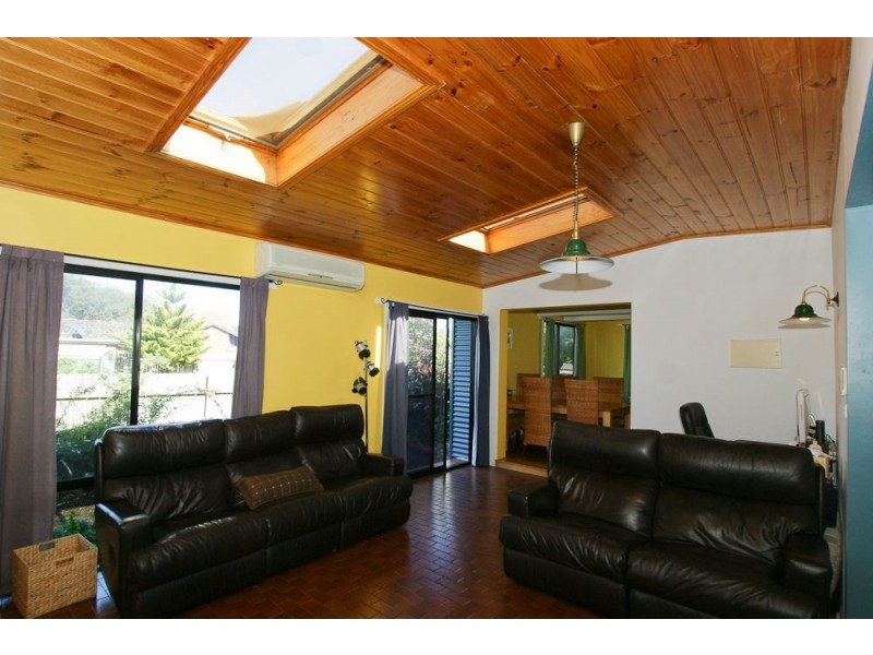 2 Esplanade, Turners Beach TAS 7315