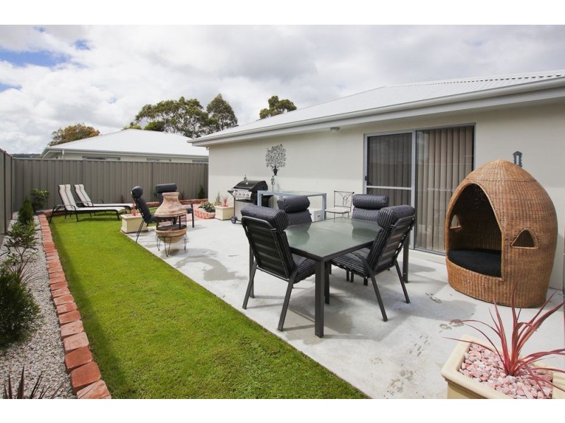 2/58 Laura Street, Latrobe TAS 7307