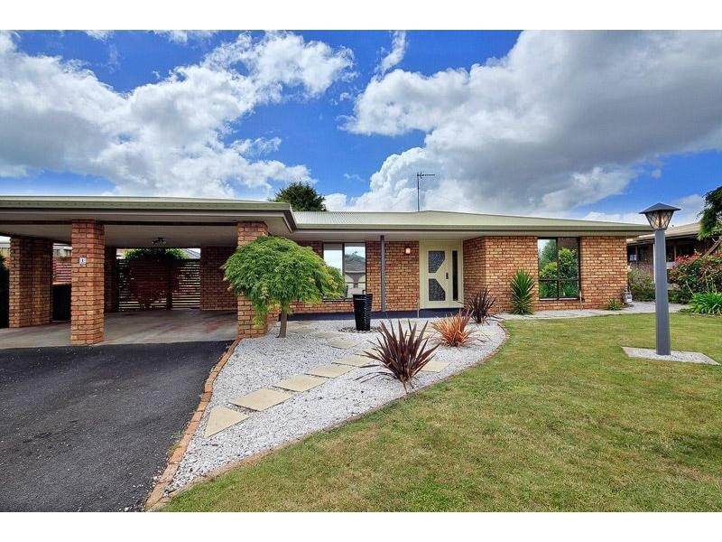 1 Amaroo Place, Devonport TAS 7310