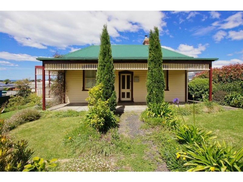 77 Clara Street, Ulverstone TAS 7315