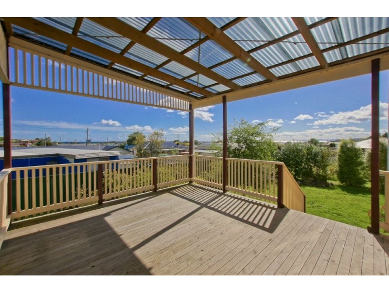 77 Clara Street, Ulverstone TAS 7315