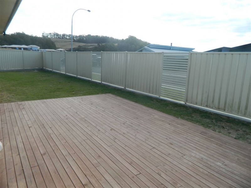 1/11 Explorer Drive, Turners Beach TAS 7315