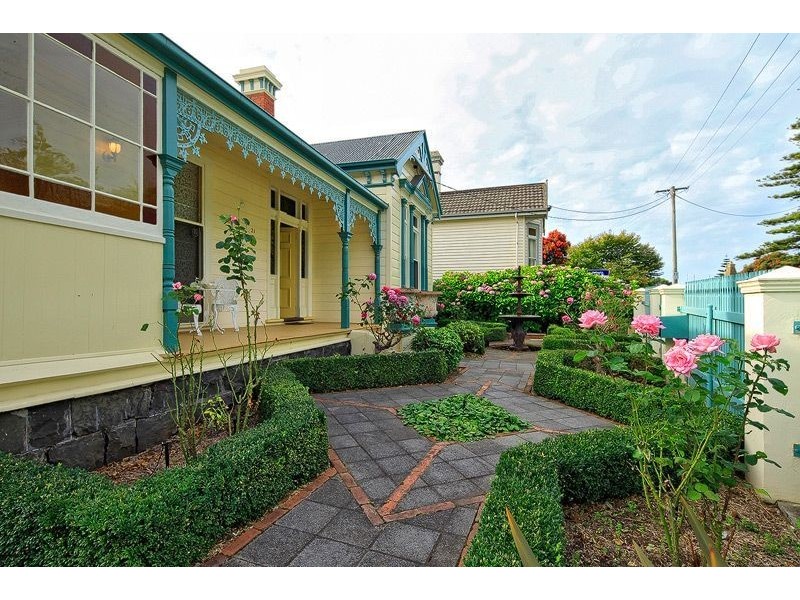 21 Victoria Parade, Devonport TAS 7310