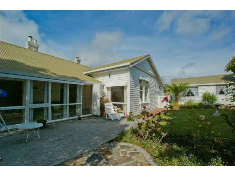 19 Victoria Parade, Devonport TAS 7310