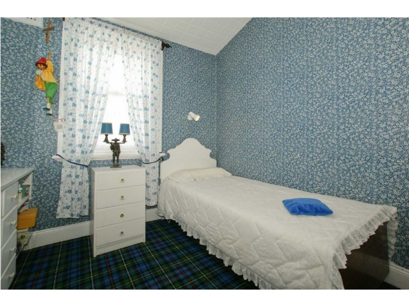 19 Victoria Parade, Devonport TAS 7310