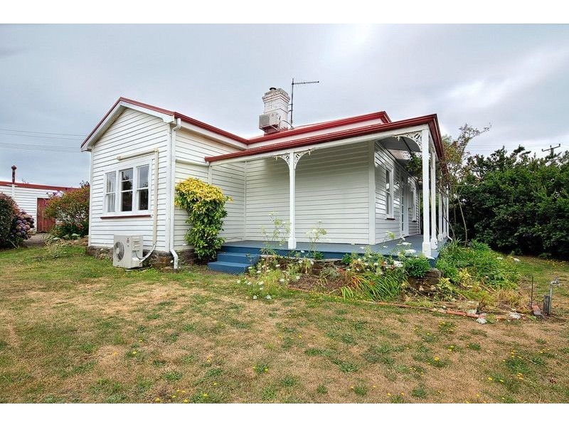 15 Lower Madden Street, Devonport TAS 7310