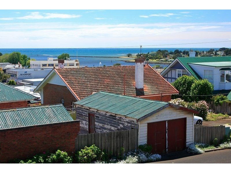 8/8 Fenton Street, Devonport TAS 7310