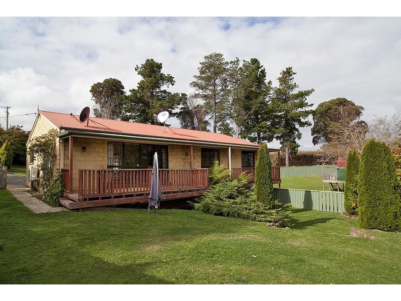 6 Park Drive, Ambleside TAS 7310