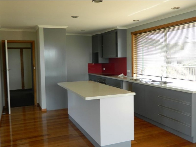 14 Gardenia Grove, Devonport TAS 7310