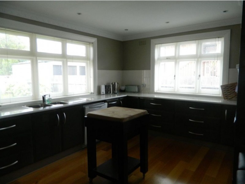 90 Hillcrest Road, Devonport TAS 7310