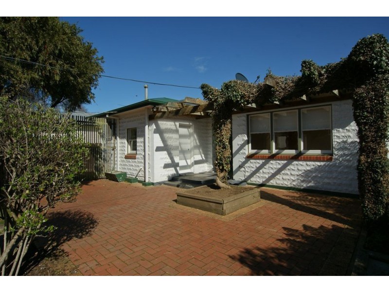 4 Adelaide Street, Devonport TAS 7310