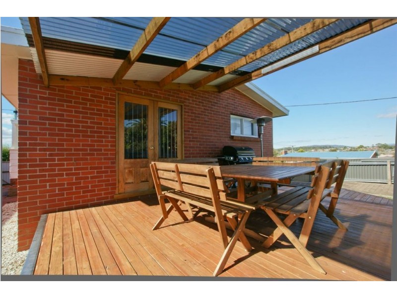 12 Boronia Avenue, Devonport TAS 7310