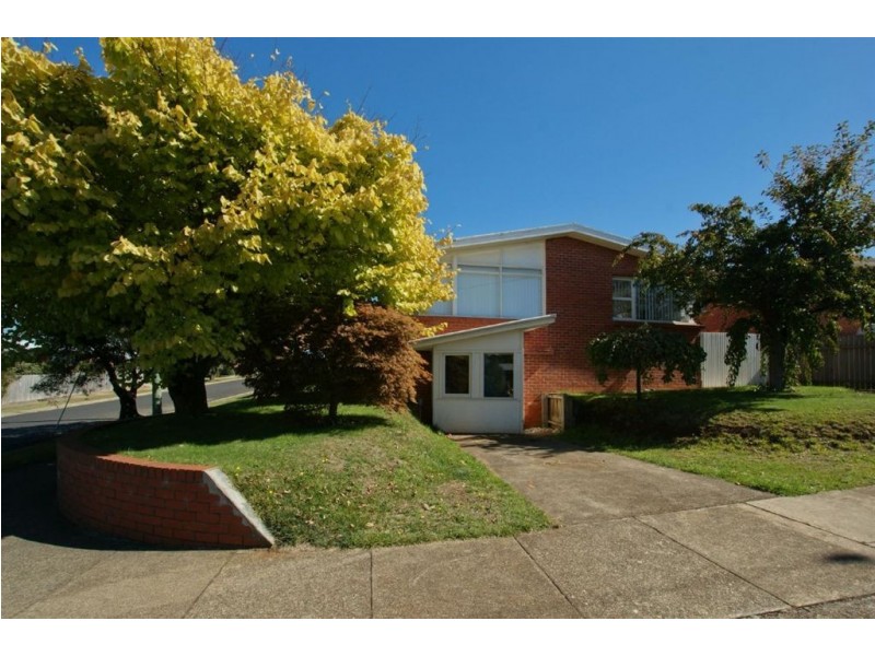 12 Boronia Avenue, Devonport TAS 7310