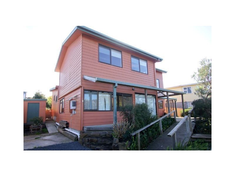 6 Hawley Esplanade, Hawley Beach TAS 7307