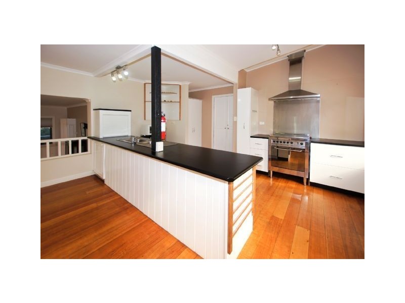 6 Hawley Esplanade, Hawley Beach TAS 7307