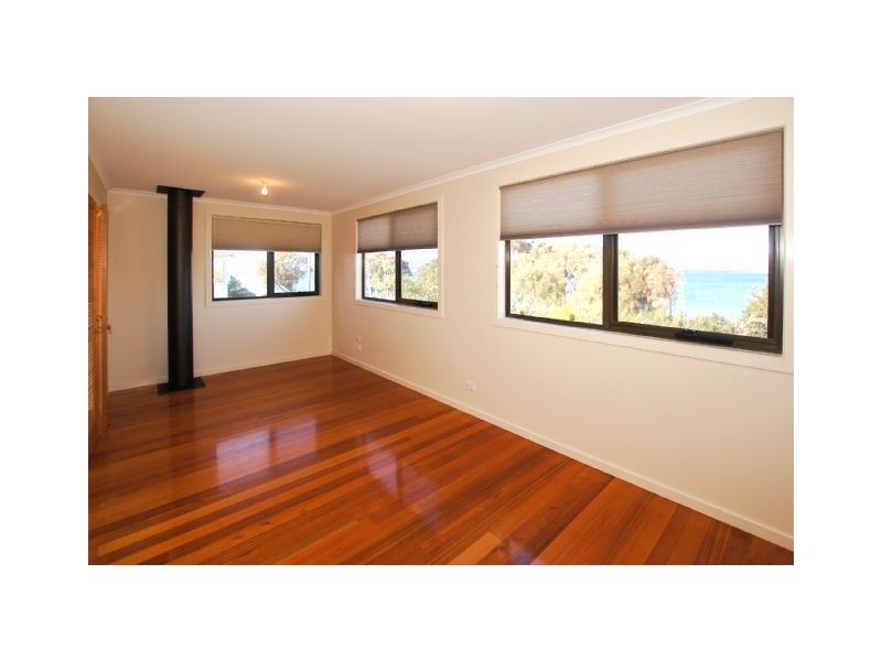 6 Hawley Esplanade, Hawley Beach TAS 7307