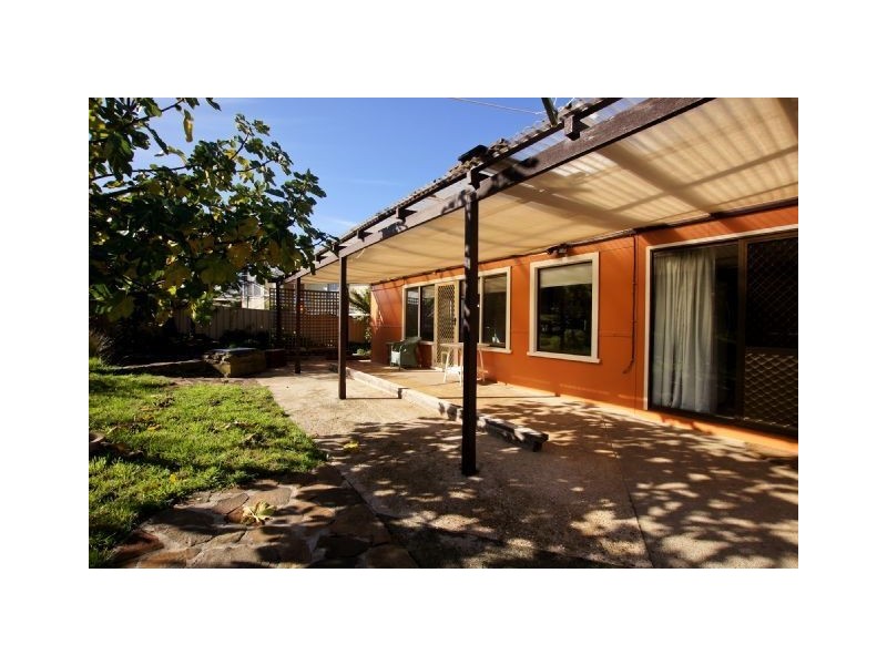 6 Hawley Esplanade, Hawley Beach TAS 7307