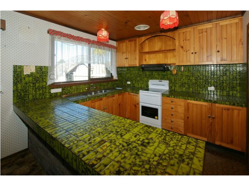 13 Wirreecoo Avenue, Devonport TAS 7310