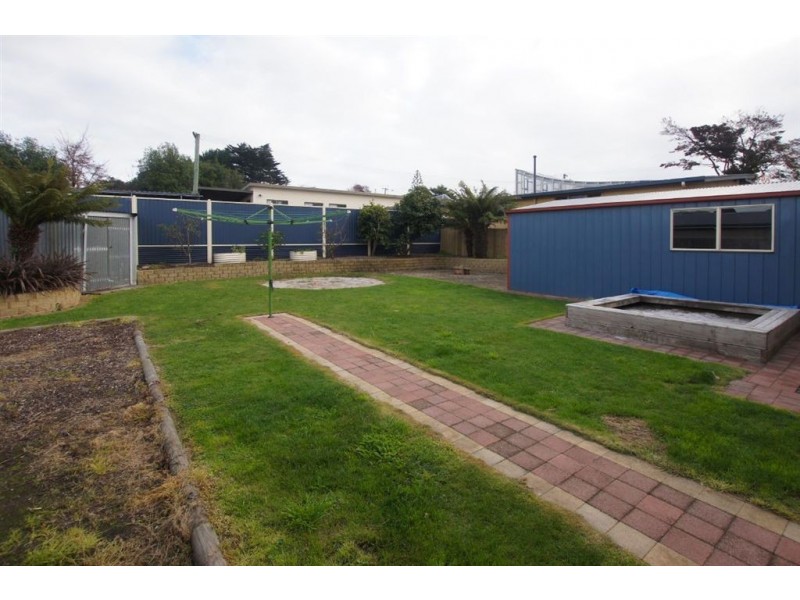 2 Broadhurst Avenue, Devonport TAS 7310