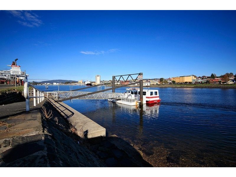 1A Brooke Street, East Devonport TAS 7310