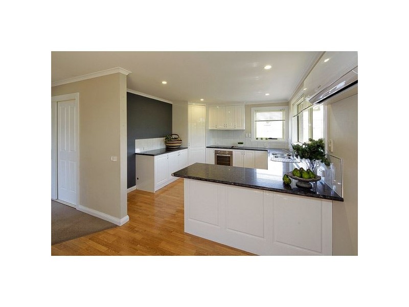 6 St Andrews Drive, Devonport TAS 7310