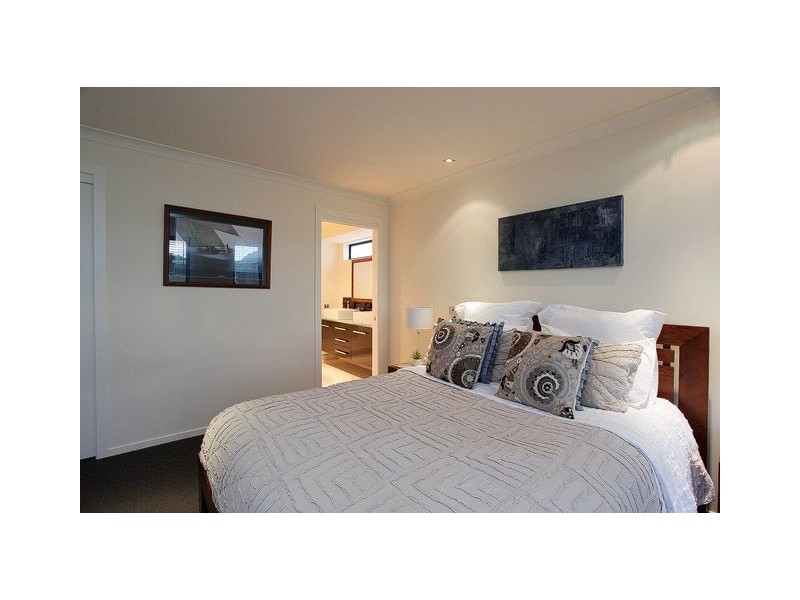 4 Franklin Drive, Shearwater TAS 7307