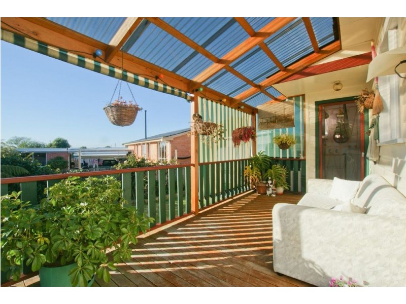 16 Waniora Street, Devonport TAS 7310