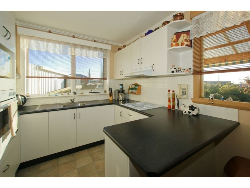 16 Waniora Street, Devonport TAS 7310