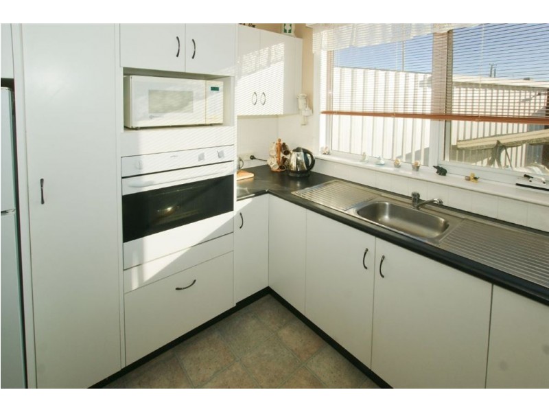 16 Waniora Street, Devonport TAS 7310