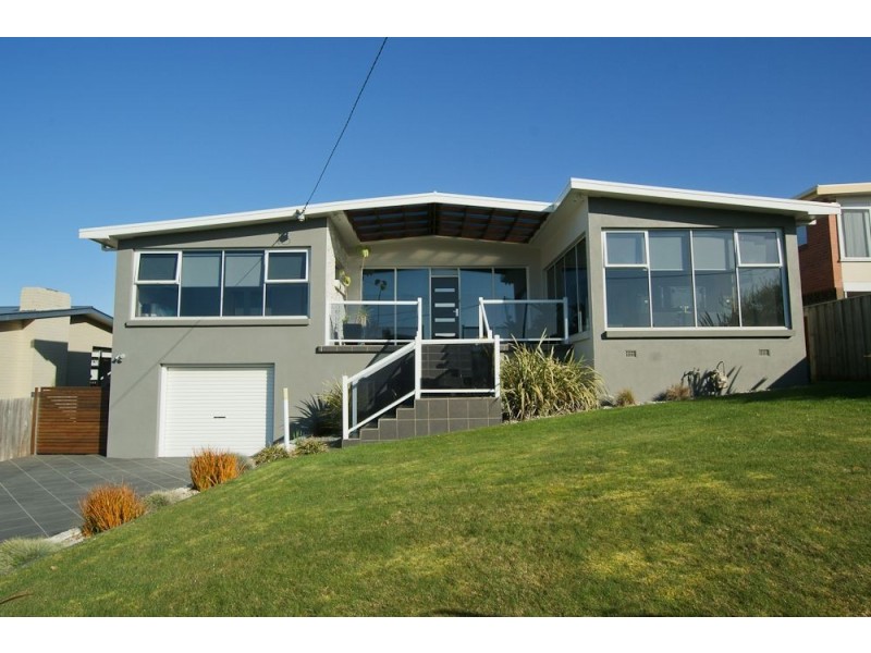 2 Maringa Place, Devonport TAS 7310