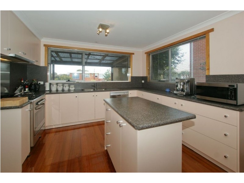 2 Maringa Place, Devonport TAS 7310