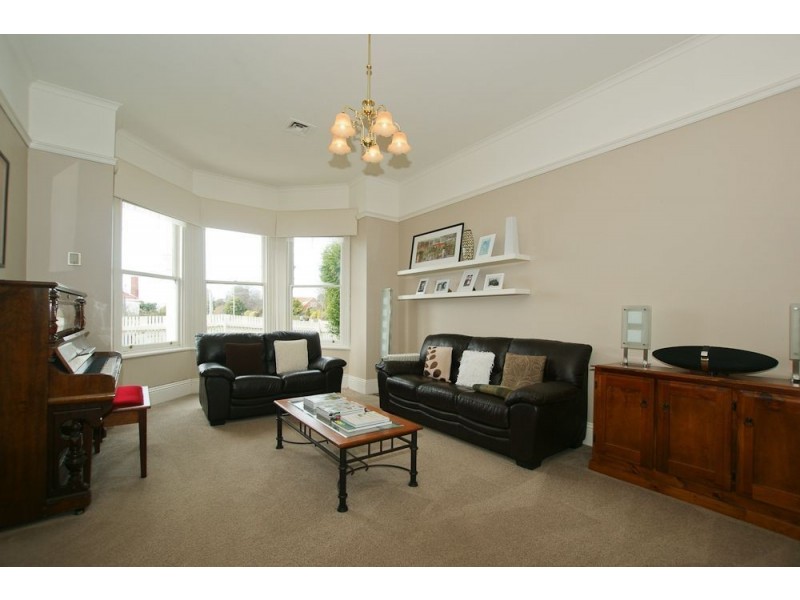 25 Ronald Street, Devonport TAS 7310