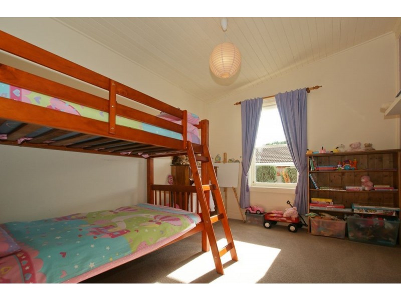 25 Ronald Street, Devonport TAS 7310