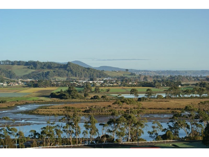 2B Davis Street, Leith TAS 7315