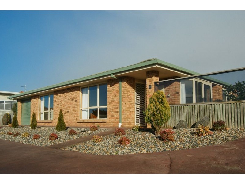 8/100a Nicholls Street, Devonport TAS 7310