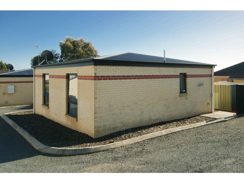 1/150 Middle Road, Devonport TAS 7310