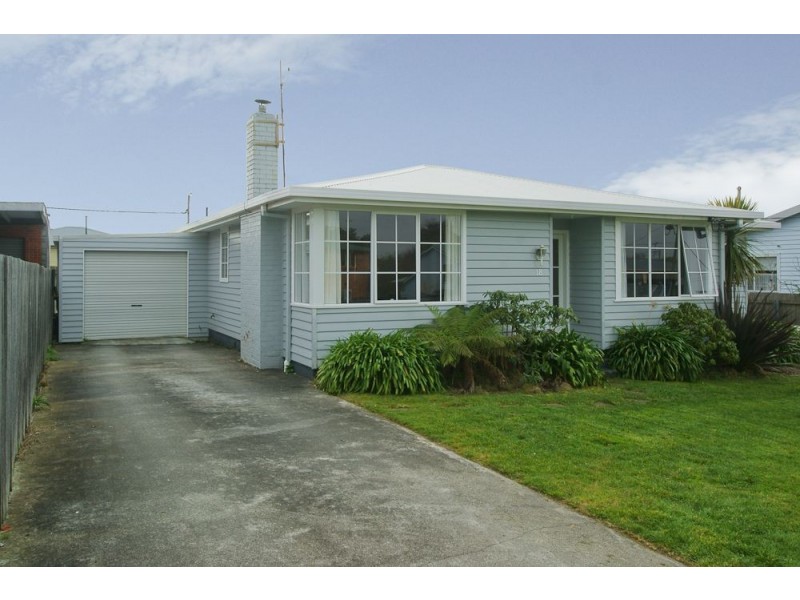 18 Waniora Street, Devonport TAS 7310