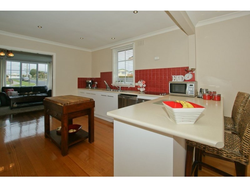 18 Waniora Street, Devonport TAS 7310