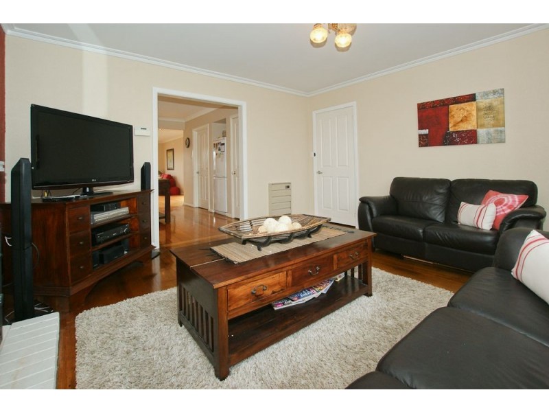 18 Waniora Street, Devonport TAS 7310