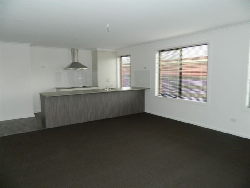 2/16 Cherry Grove, Latrobe TAS 7307