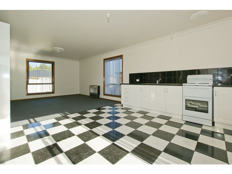 1/150 Middle Road, Devonport TAS 7310