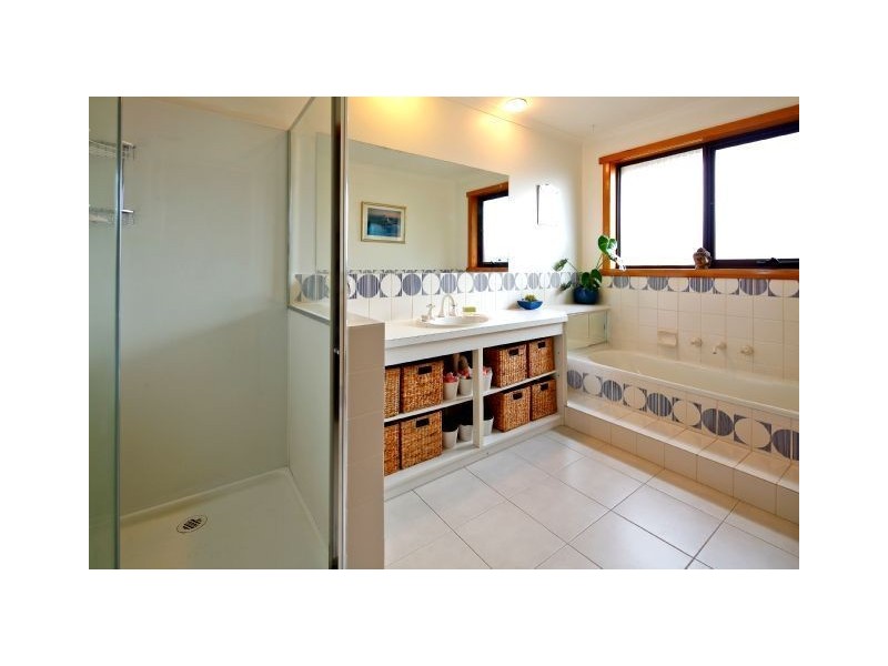 2 Saunders Court, Devonport TAS 7310